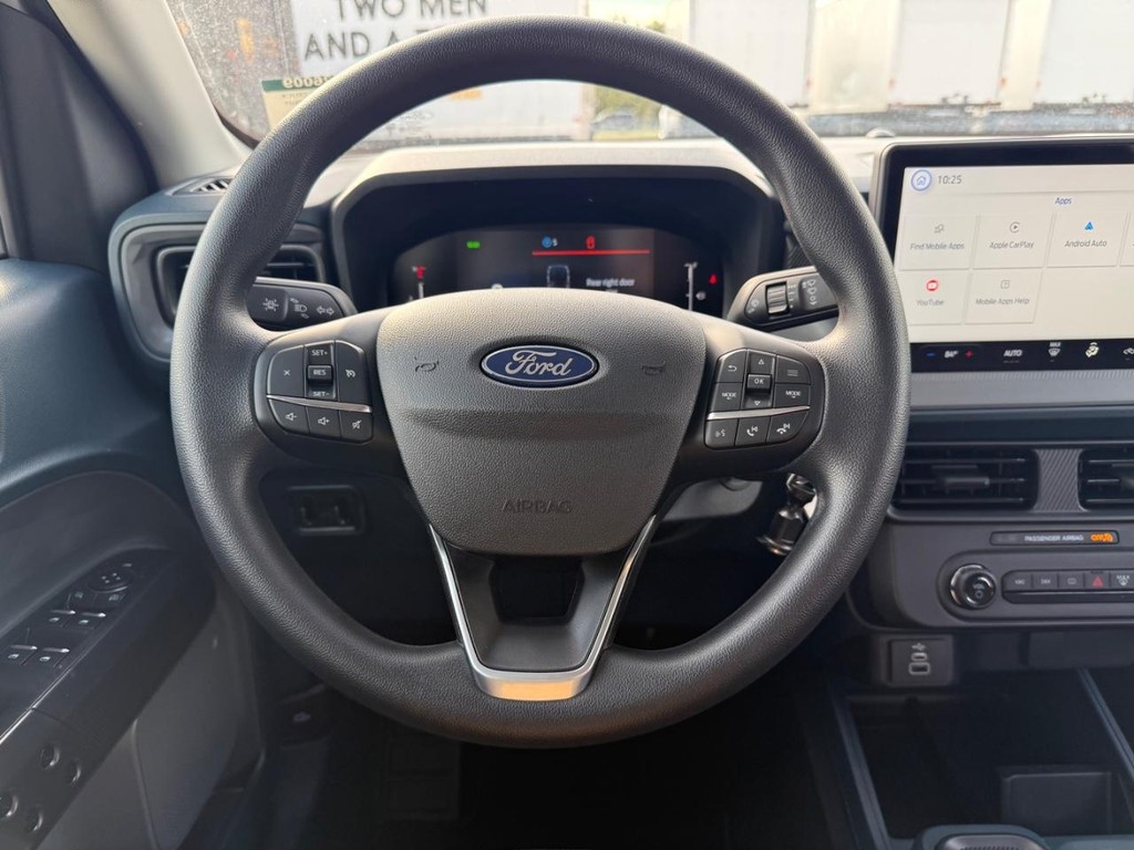 Ford Maverick Vehicle Full-screen Gallery Image 16