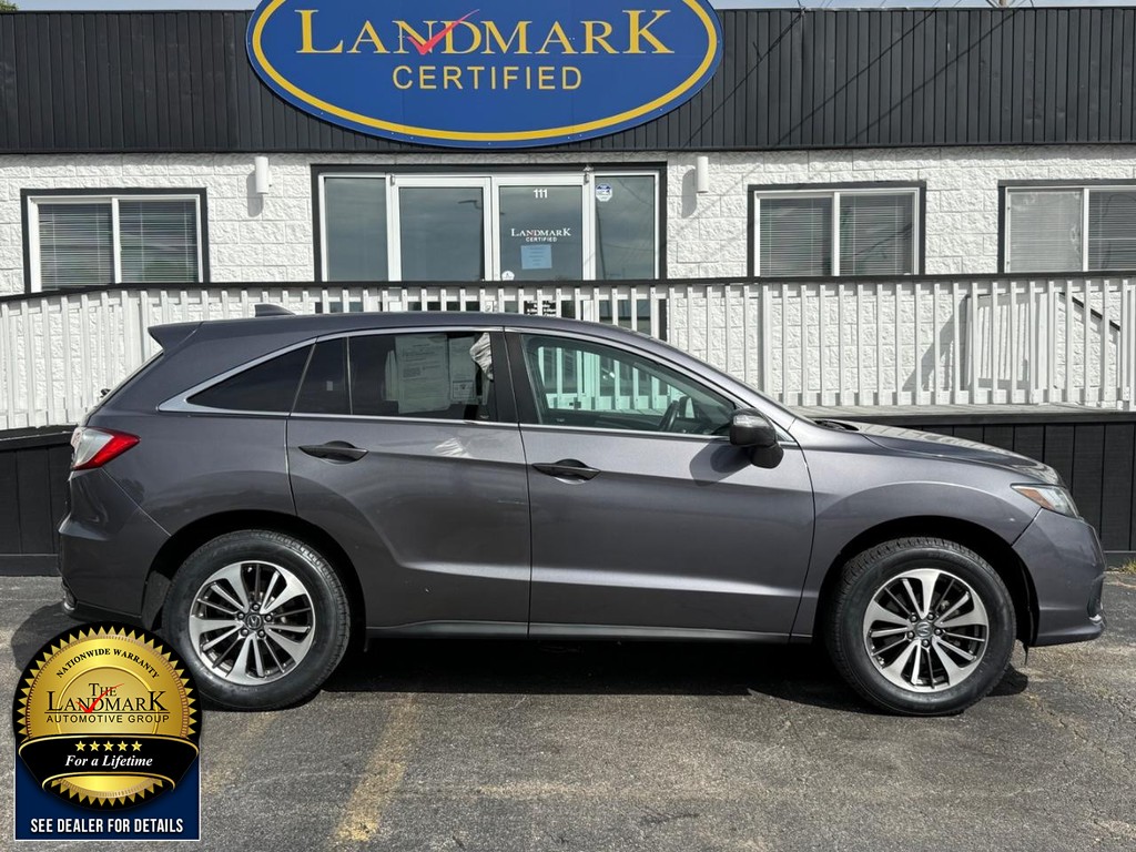 Acura RDX Vehicle Full-screen Gallery Image 4