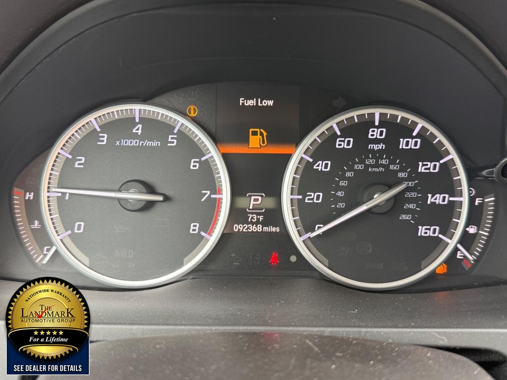 Acura RDX Vehicle Full-screen Gallery Image 12