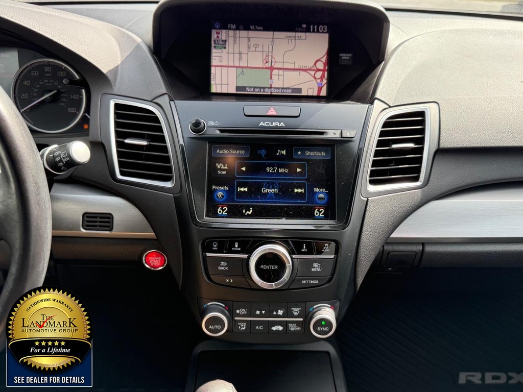 Acura RDX Vehicle Full-screen Gallery Image 19