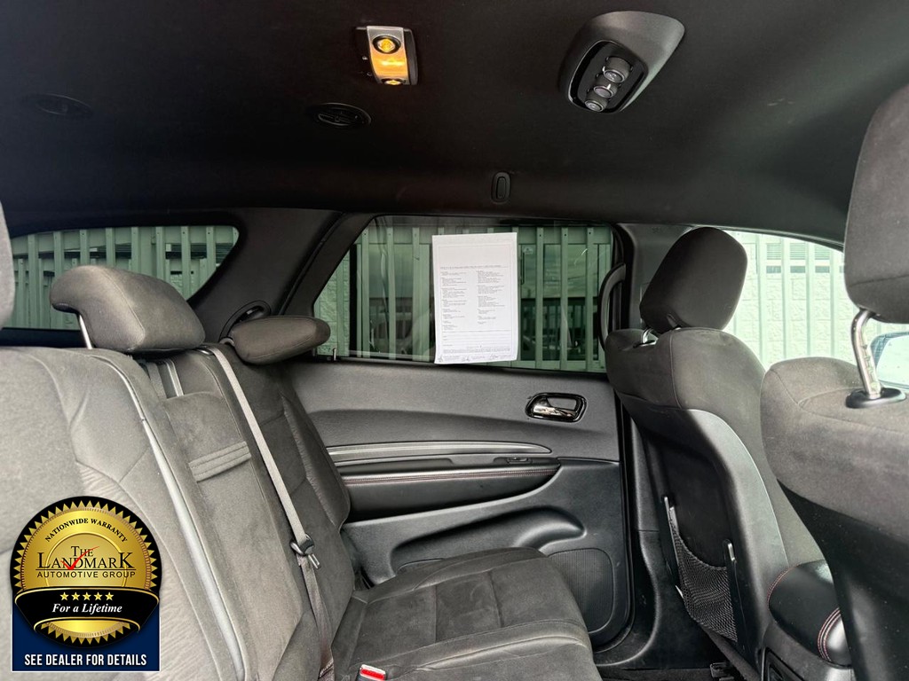 Dodge Durango Vehicle Full-screen Gallery Image 15
