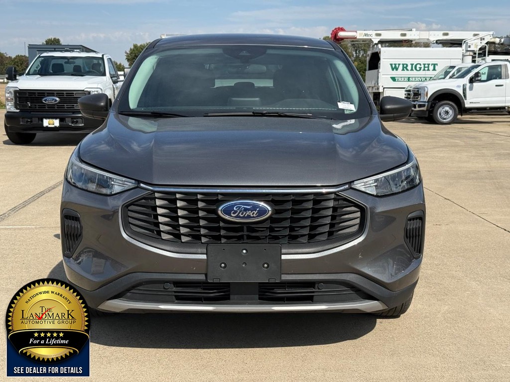 Ford Escape Vehicle Full-screen Gallery Image 02