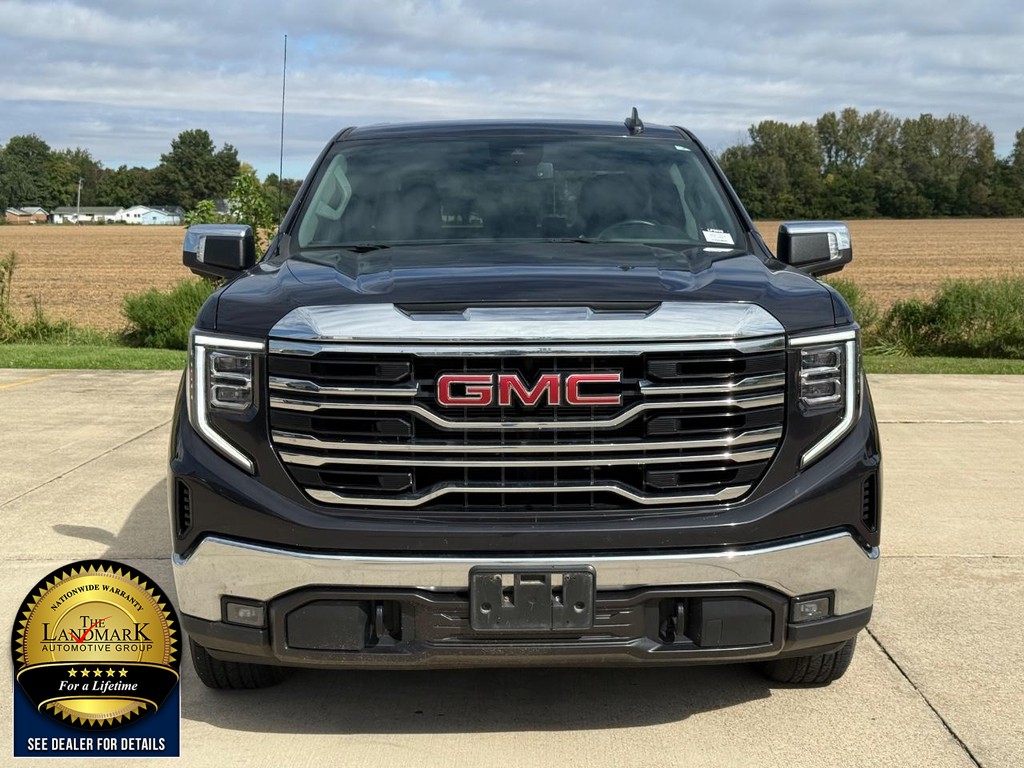 GMC Sierra 1500 Vehicle Full-screen Gallery Image 2