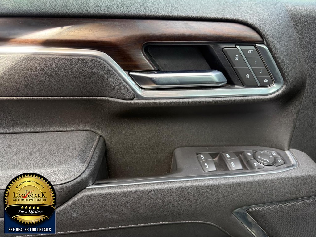 GMC Sierra 1500 Vehicle Full-screen Gallery Image 8