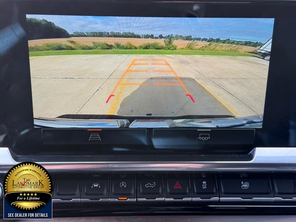 GMC Sierra 1500 Vehicle Full-screen Gallery Image 13