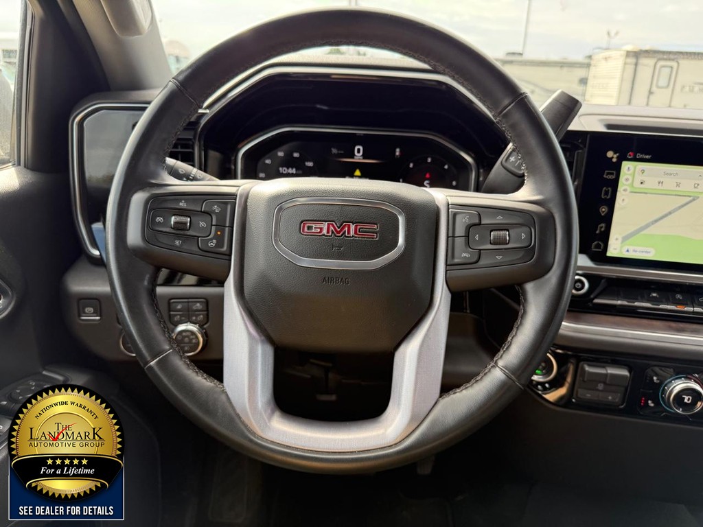 GMC Sierra 1500 Vehicle Full-screen Gallery Image 19
