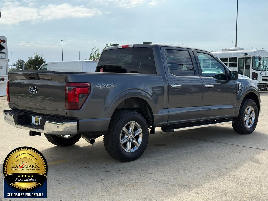 Ford F-150 Vehicle Full-screen Gallery Image 5