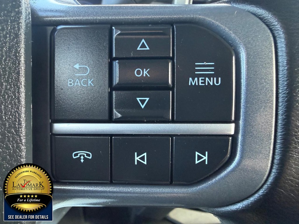 Ford F-150 Vehicle Full-screen Gallery Image 11