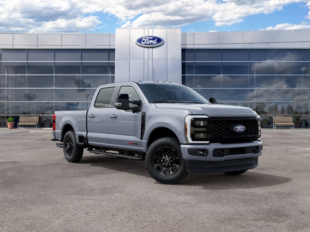 Ford F-250SD Vehicle Full-screen Gallery Image 4