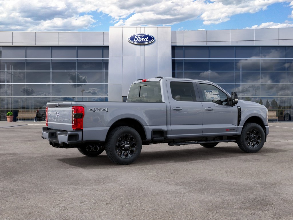 Ford F-250SD Vehicle Full-screen Gallery Image 6