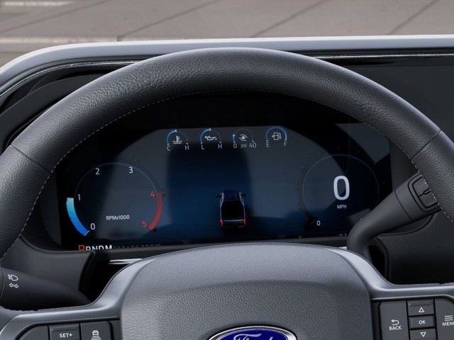 Ford F-250SD Vehicle Full-screen Gallery Image 13