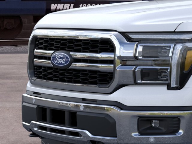 Ford F-150 Vehicle Full-screen Gallery Image 17