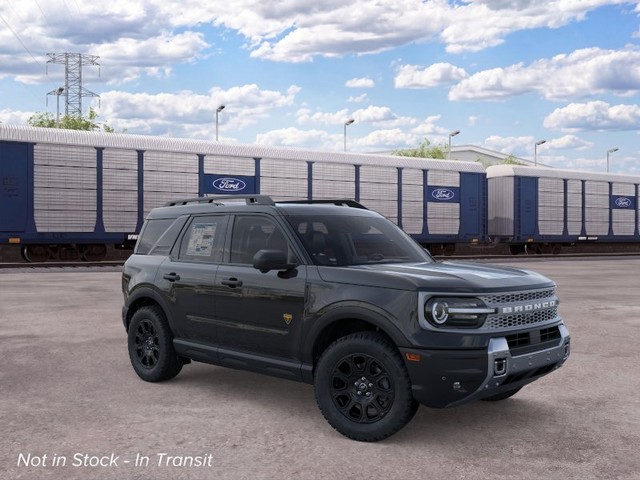 Ford Bronco Sport Vehicle Full-screen Gallery Image 7