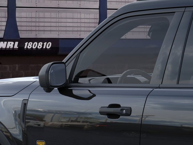 Ford Bronco Sport Vehicle Full-screen Gallery Image 20
