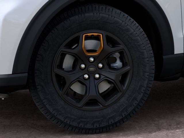 Ford Explorer Vehicle Full-screen Gallery Image 19