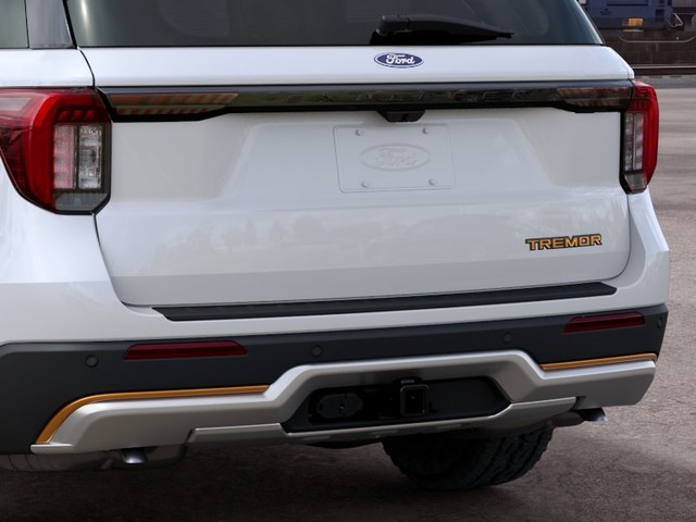 Ford Explorer Vehicle Full-screen Gallery Image 23
