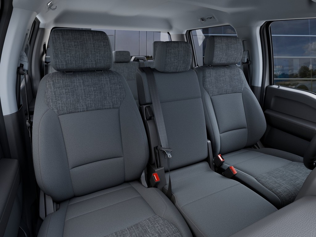 Ford F-350SD Vehicle Full-screen Gallery Image 10