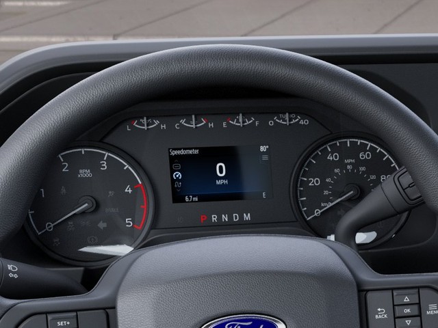 Ford F-350SD Vehicle Full-screen Gallery Image 13