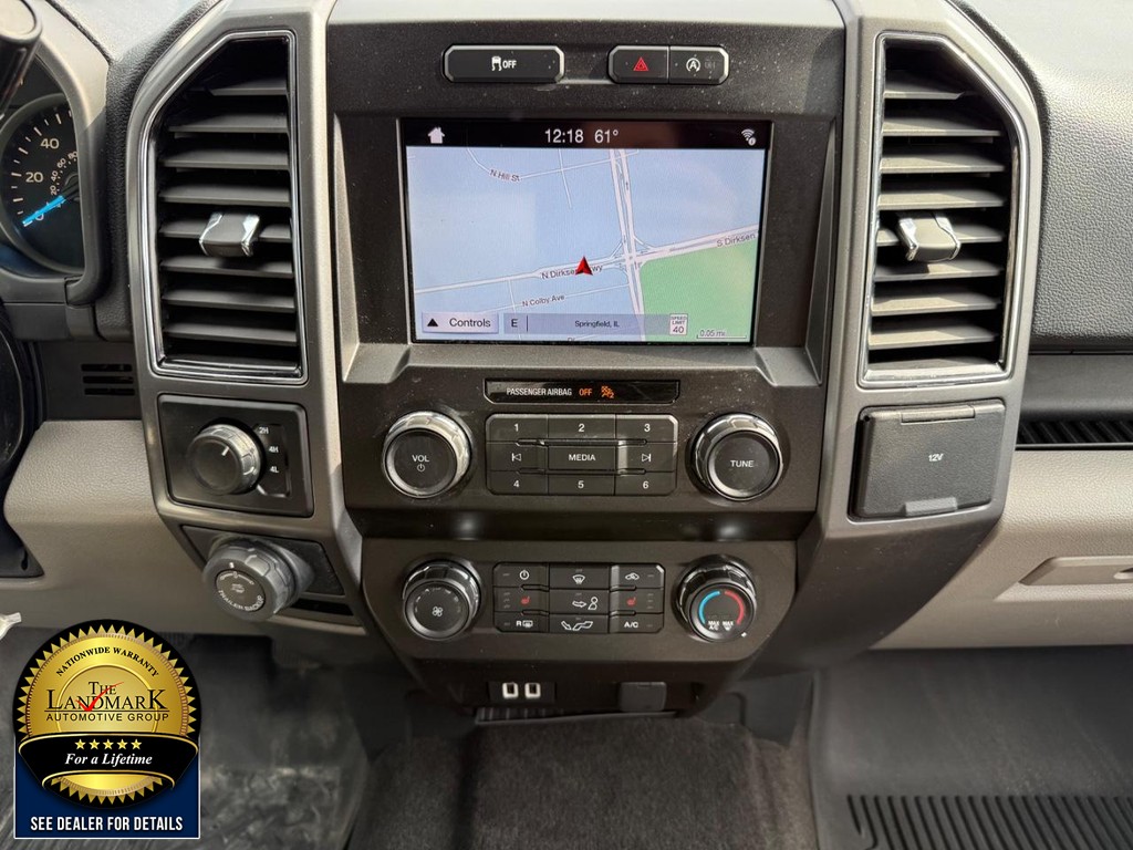 Ford F-150 Vehicle Full-screen Gallery Image 18