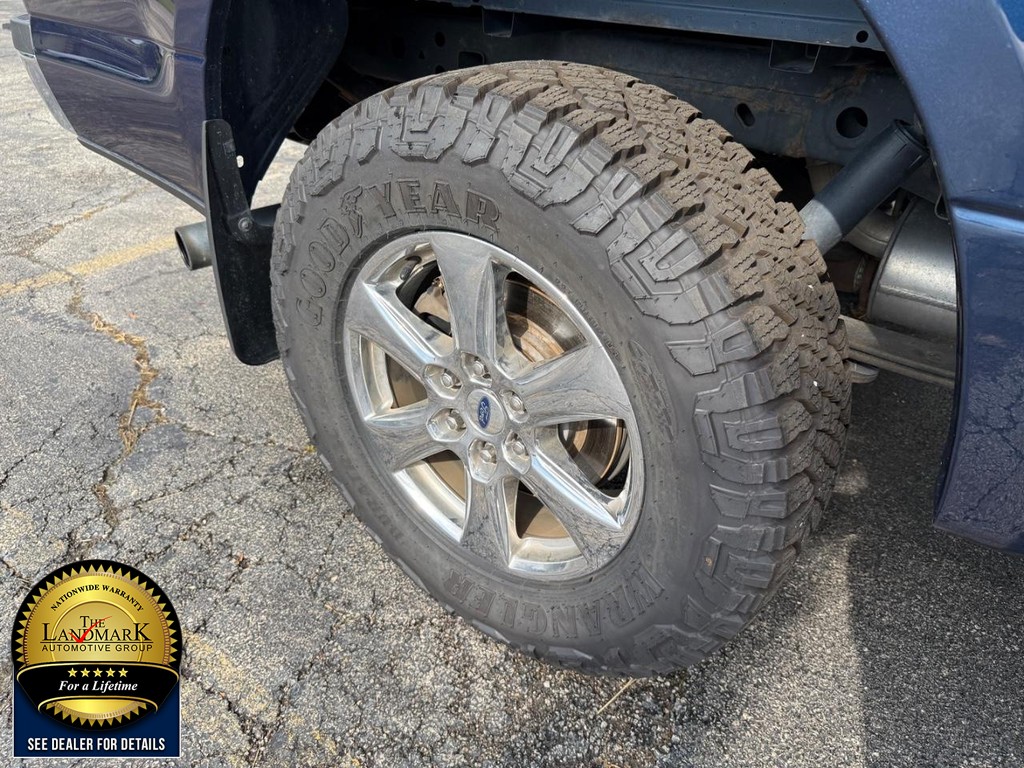 Ford F-150 Vehicle Full-screen Gallery Image 20