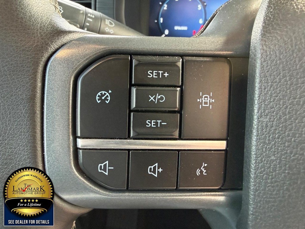 Ford F-150 Vehicle Full-screen Gallery Image 10