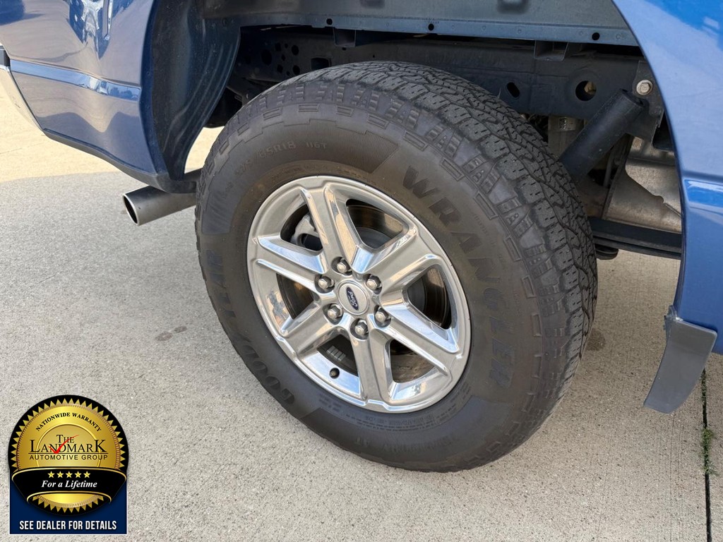 Ford F-150 Vehicle Full-screen Gallery Image 20