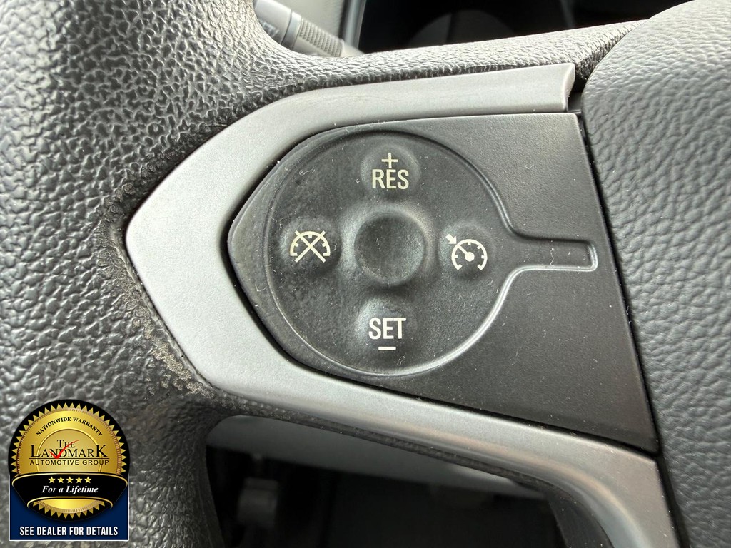 GMC Canyon Vehicle Full-screen Gallery Image 10