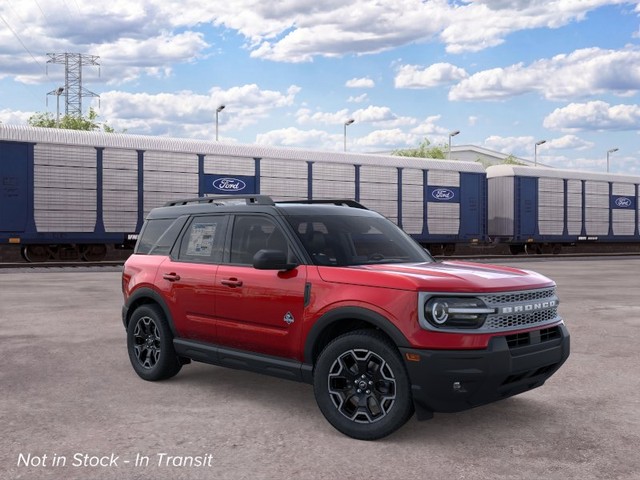 Ford Bronco Sport Vehicle Full-screen Gallery Image 7