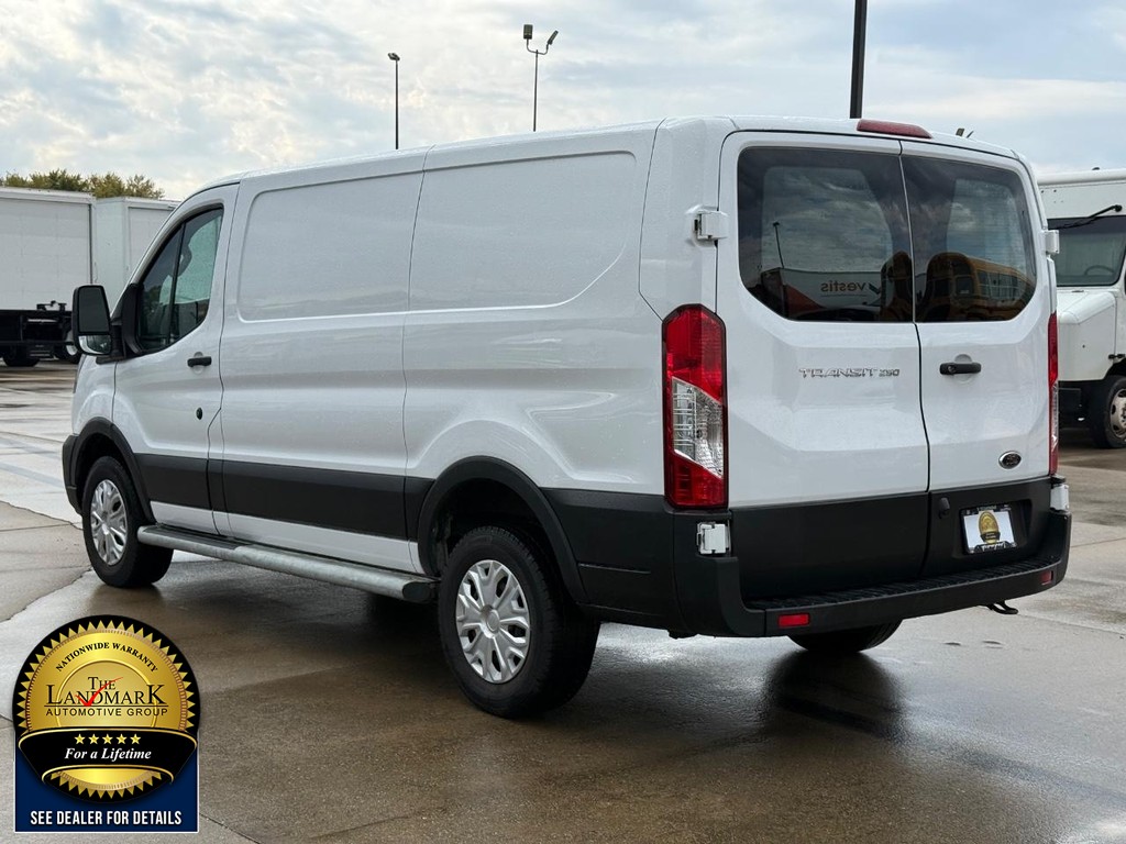 Ford Transit Cargo Van Vehicle Full-screen Gallery Image 7