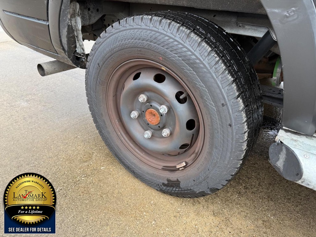Ford Transit Cargo Van Vehicle Full-screen Gallery Image 19