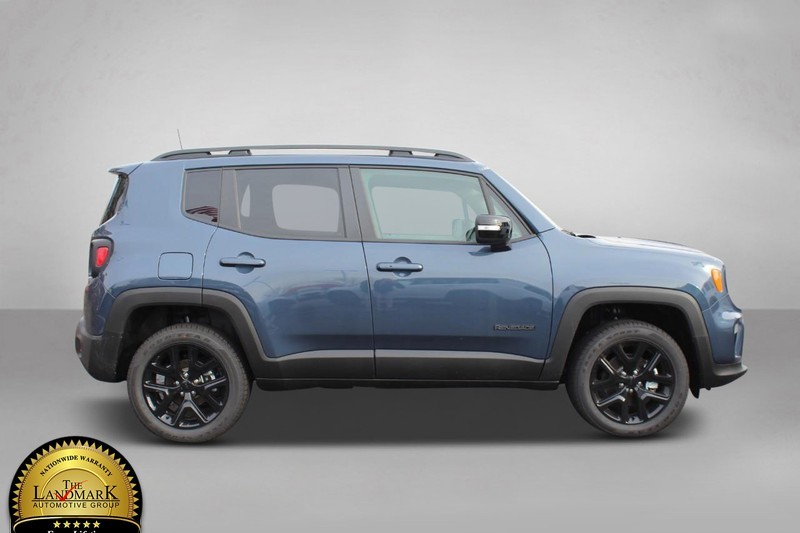 2022 Jeep Renegade 4WD Altitude 2