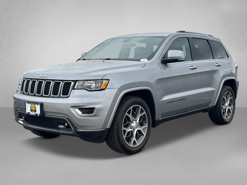 2018 Jeep Grand Cherokee 4WD Sterling Edition 8
