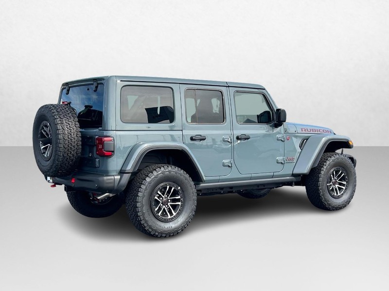 2024 Jeep Wrangler Rubicon X 3