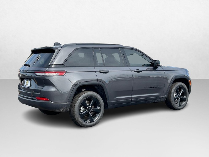 2024 Jeep Grand Cherokee Limited 3