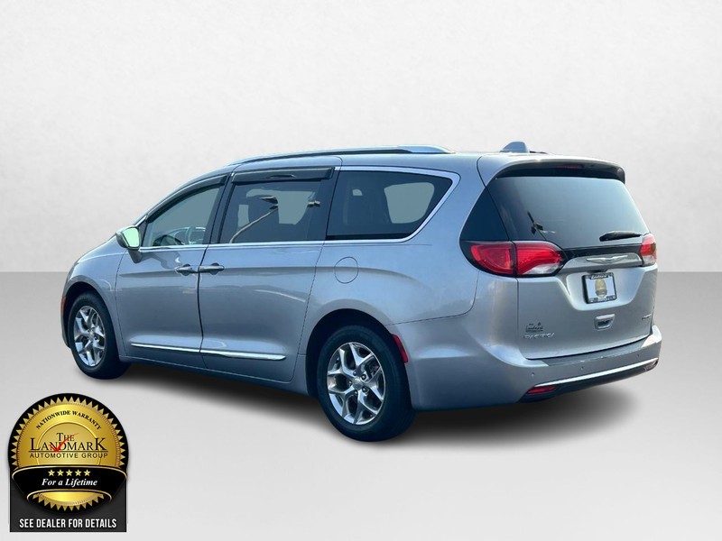 2018 Chrysler Pacifica Limited 6