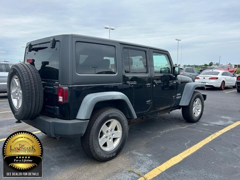 2011 Jeep Wrangler Unlimited Sport 2