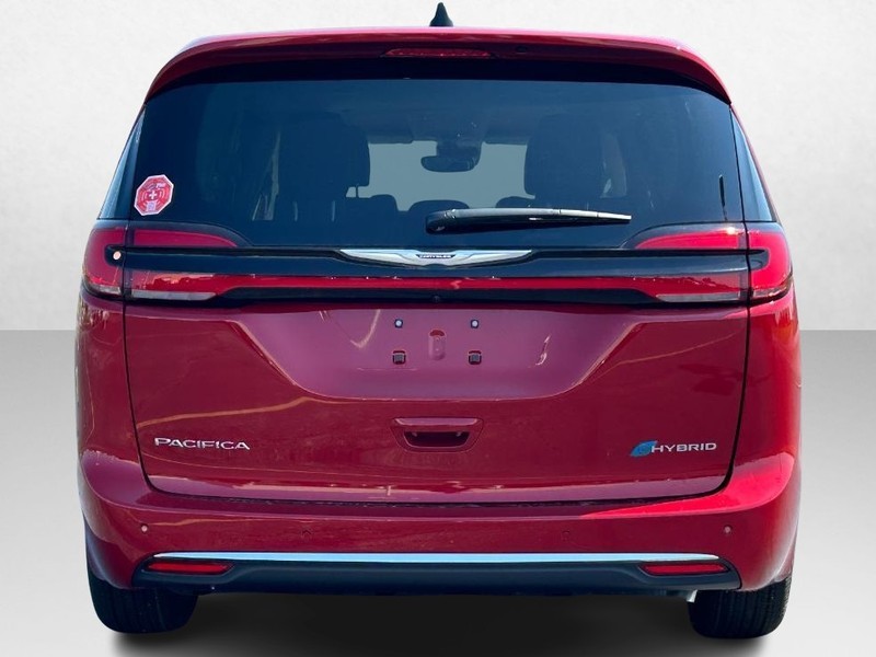 2024 Chrysler Pacifica Hybrid Select 7