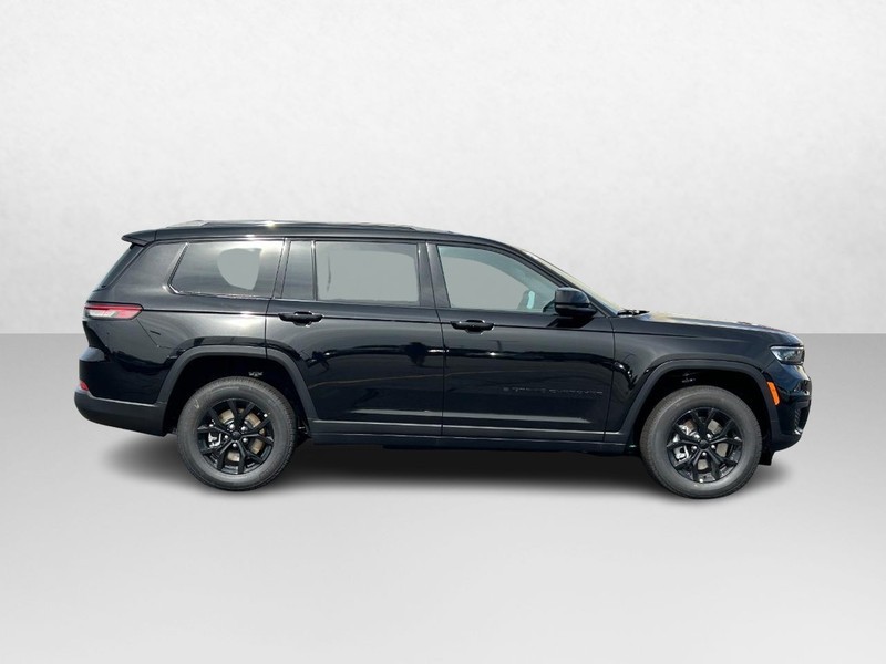 2024 Jeep Grand Cherokee L Altitude X 2