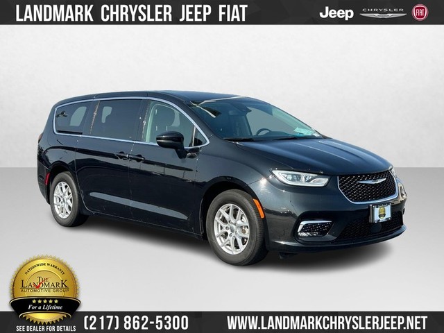 Chrysler Pacifica Touring L - Springfield IL