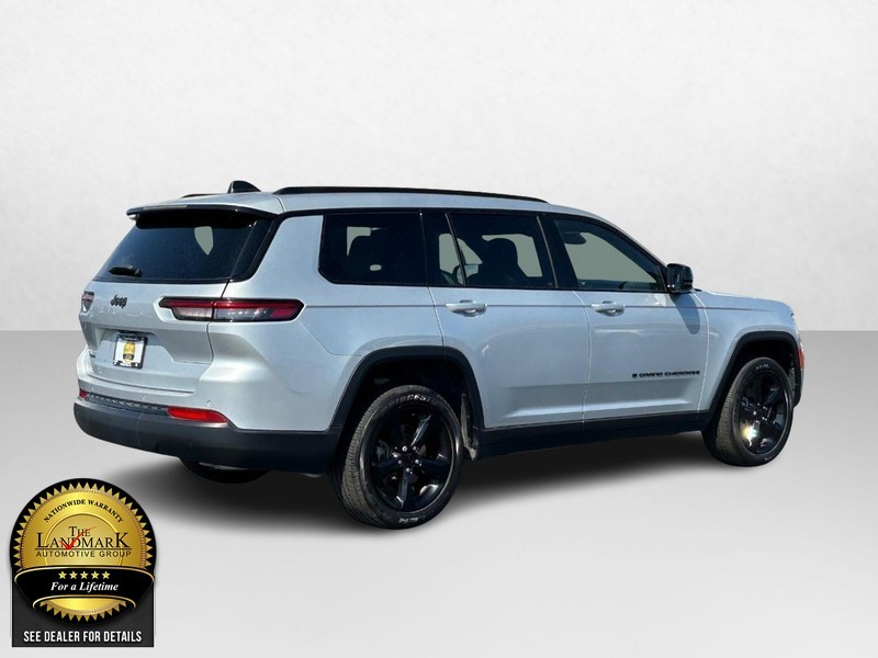 2023 Jeep Grand Cherokee L 4WD Altitude 3