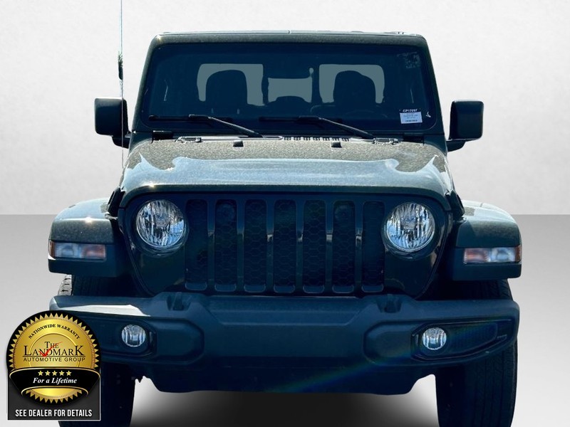 2022 Jeep Gladiator 4WD Altitude 4