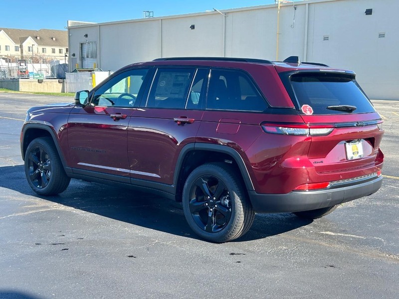 2025 Jeep Grand Cherokee Limited 6