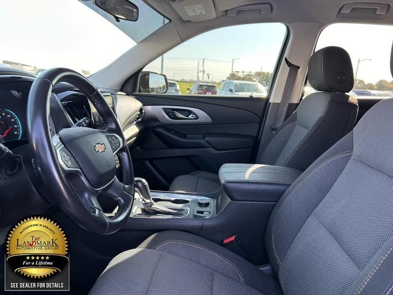 2020 Chevrolet Traverse LT Cloth 9