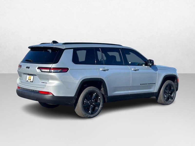 2025 Jeep Grand Cherokee L Limited 3