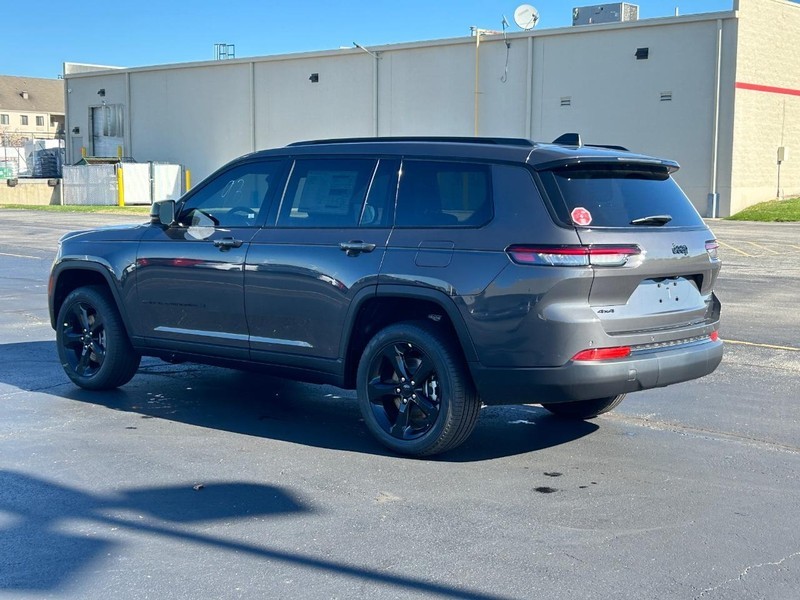 2025 Jeep Grand Cherokee L Limited 6