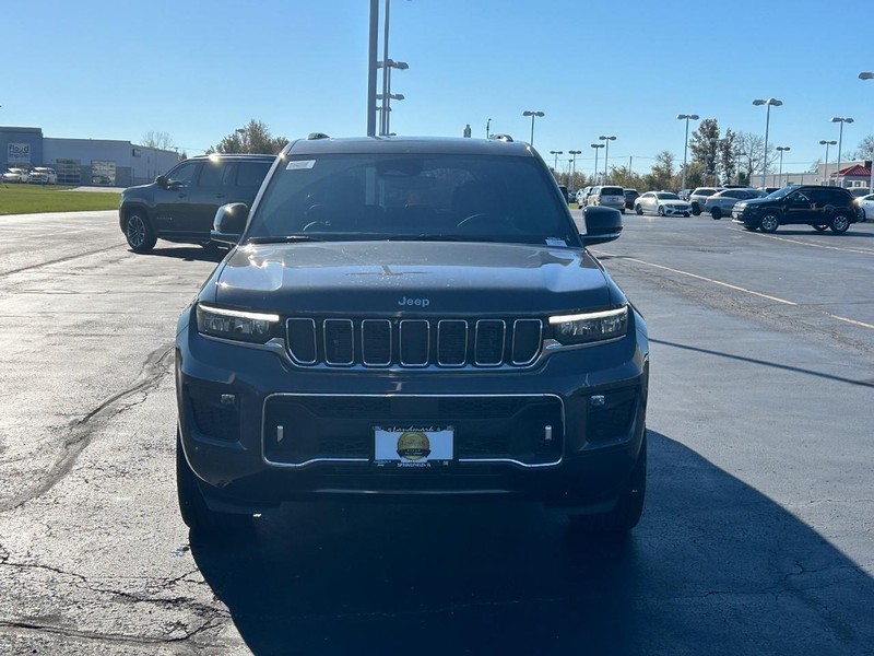 2025 Jeep Grand Cherokee Overland 4