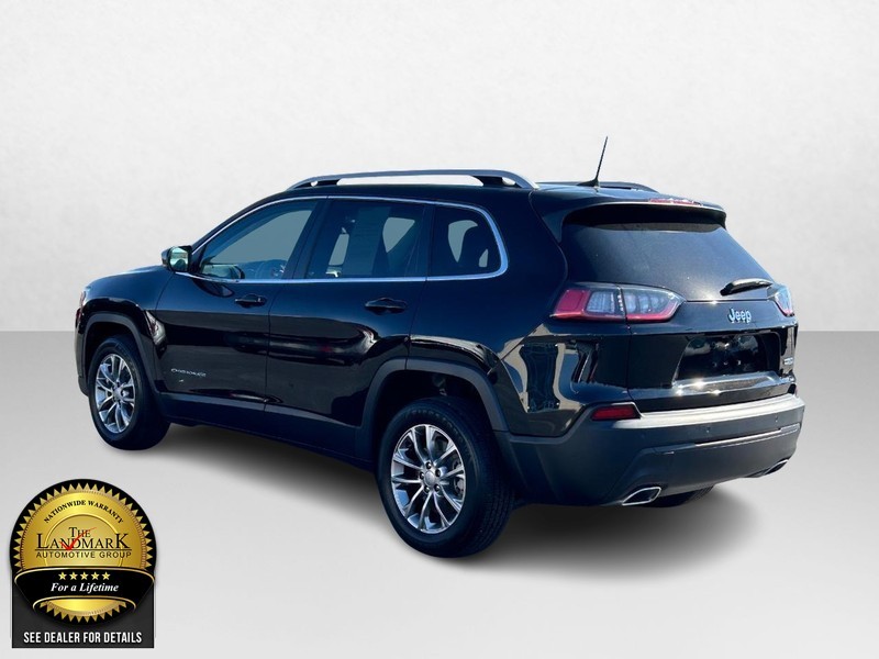 2021 Jeep Cherokee 2WD Latitude Lux 6