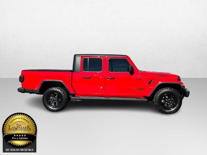 2022 Jeep Gladiator 4WD Willys 2