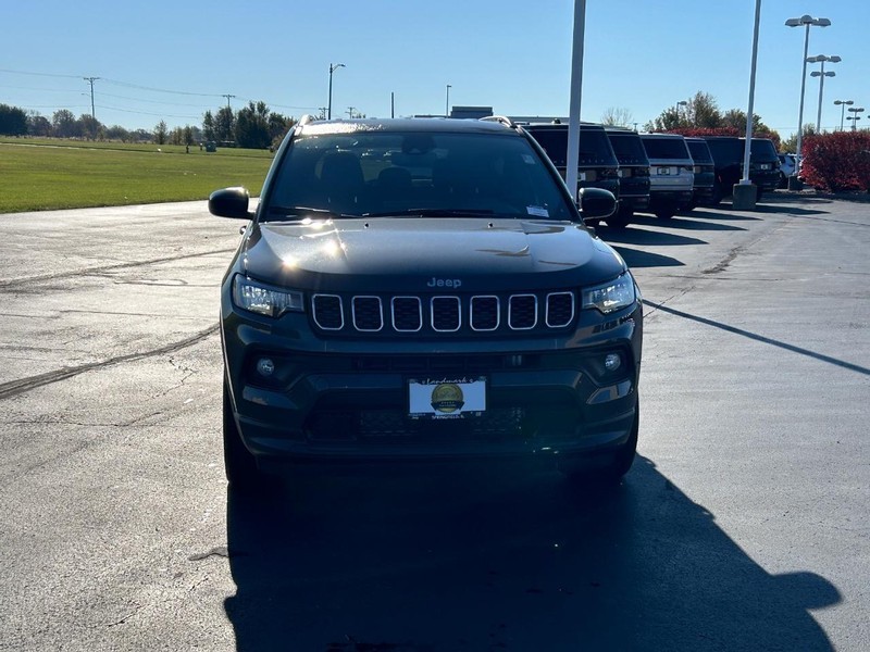 2024 Jeep Compass Latitude Lux 4