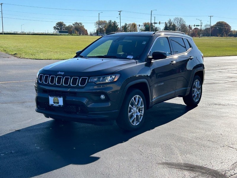 2024 Jeep Compass Latitude Lux 5